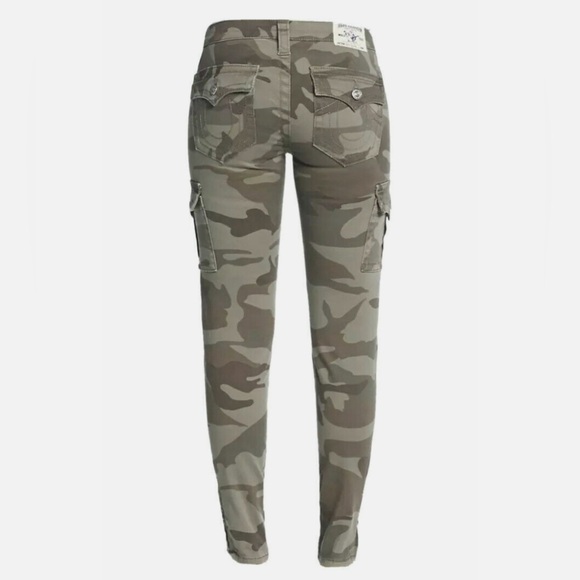 True Religion Skinny Cargo Ankle Zip Green Camo Flap Pocket Pants Sz 28 - Picture 3 of 8